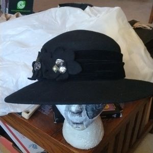 Capelli Designer Wool Velvet semi precious Stone band/ $48+free scarf or hat